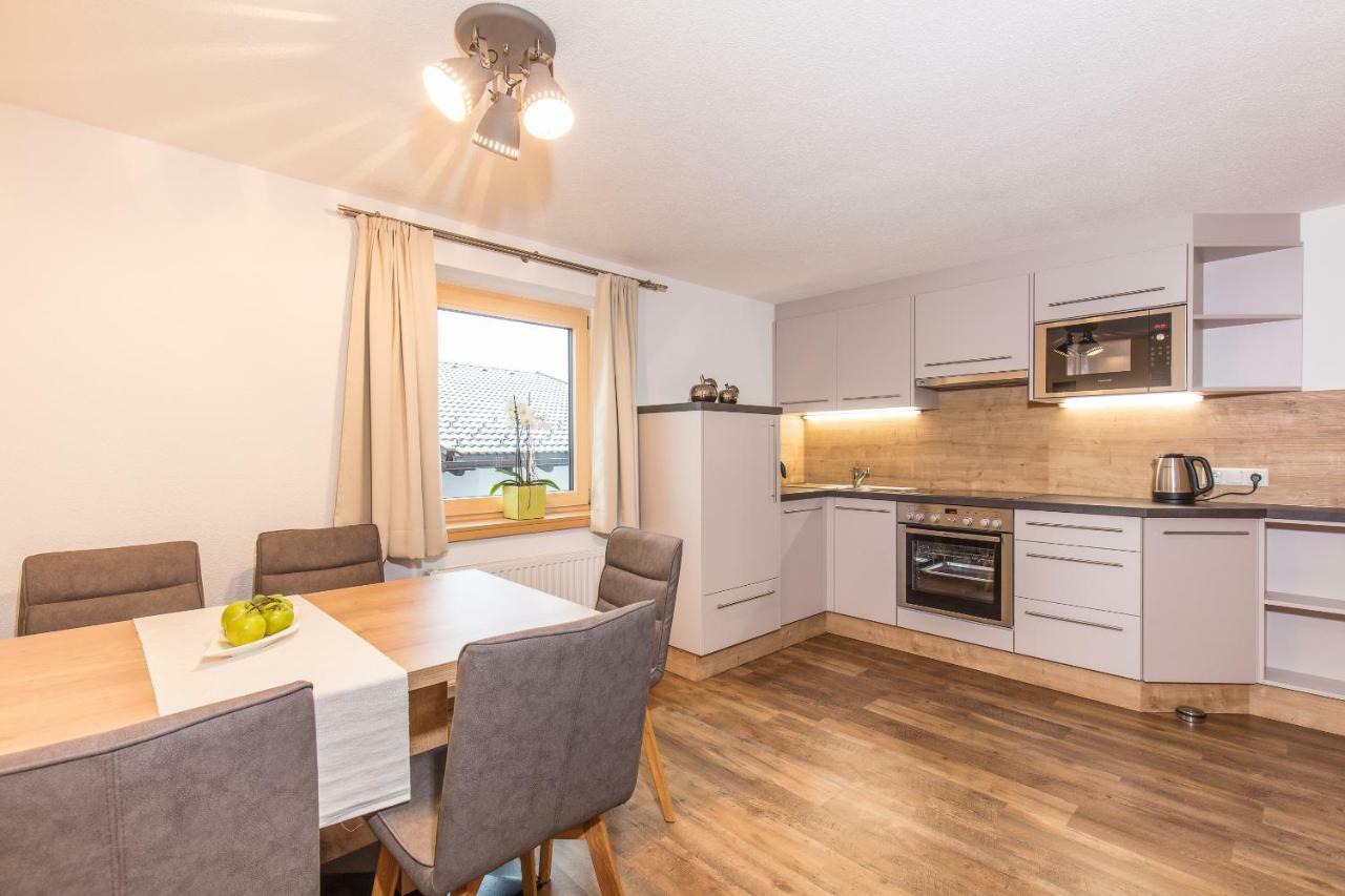 Haus Maria Appartement Huben  Buitenkant foto