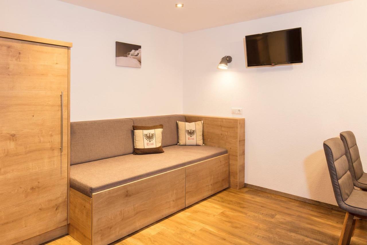 Haus Maria Appartement Huben  Buitenkant foto